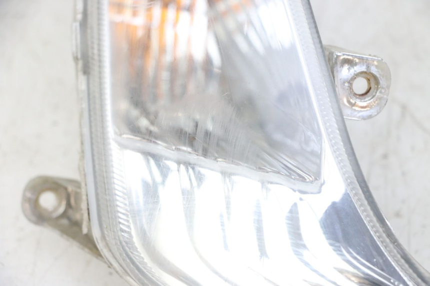 photo de FRONT TURN SIGNAL SYM FIDDLE 2 50 (2008 - 2013) - Fixing points details