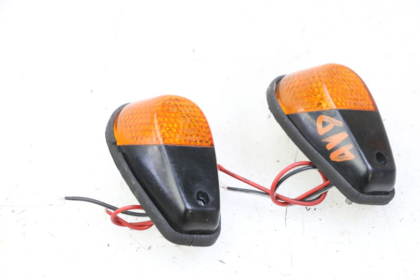 photo de FRONT TURN SIGNAL YAMAHA FJ 36Y 1100 (1984 - 1985) - Product overview