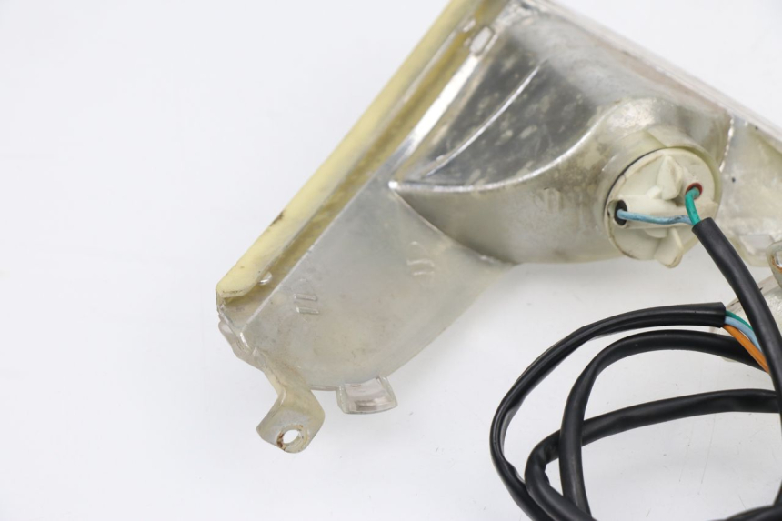 photo de FRONT TURN SIGNAL REVATTO FUTURA GT 125 (2006 - 2008) - Technical close-up