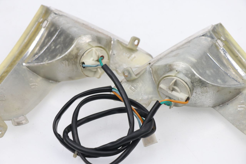 photo de FRONT TURN SIGNAL REVATTO FUTURA GT 125 (2006 - 2008) - Product overview