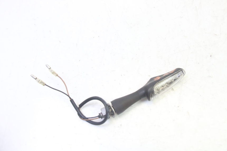 photo de LEFT FRONT TURN SIGNAL QUADRO 4 4D 350 (2015 - 2018) - Zoom on usage condition