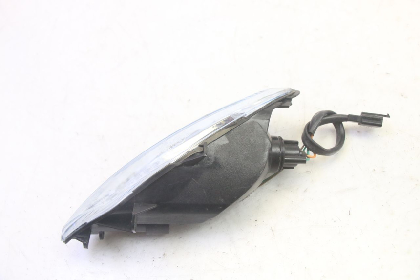 photo de LEFT FRONT TURN SIGNAL KYMCO AGILITY 16+ 4T 50 (2018 - 2023) - Zoom on usage condition