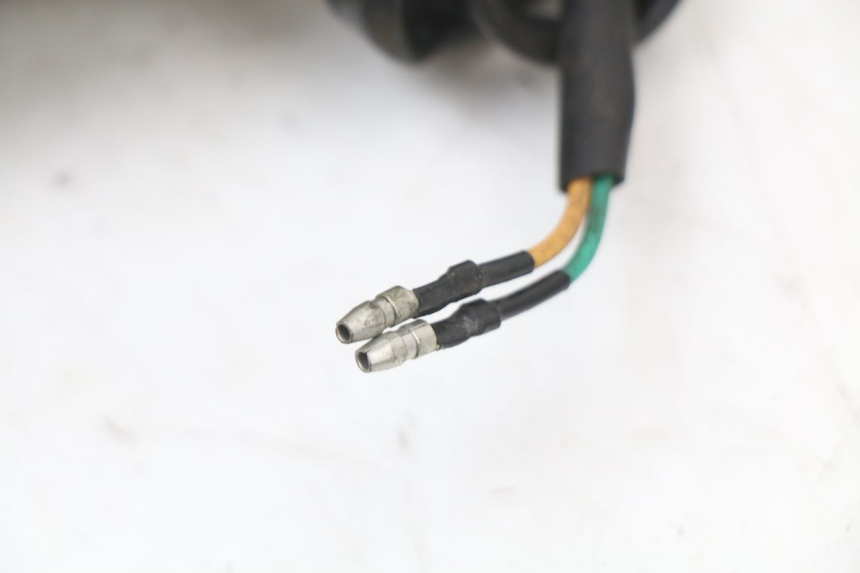 photo de LEFT FRONT TURN SIGNAL KYMCO AGILITY 4T 50 (2005 - 2018) - Technical close-up