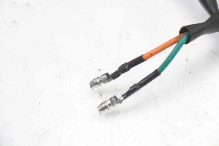 photo de LEFT FRONT TURN SIGNAL KYMCO AGILITY 4T 50 (2018 - 2022) - Surface and material condition