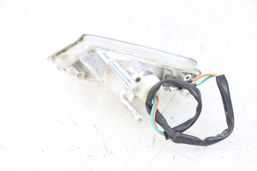 photo de LEFT FRONT TURN SIGNAL KYMCO AGILITY 4T 50 (2018 - 2022) - Technical close-up