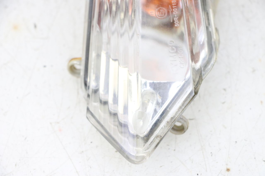 photo de FRONT LEFT TURN SIGNAL  KYMCO AGILITY CITY 4T 50 (2008 - 2016) - Zoom on usage condition