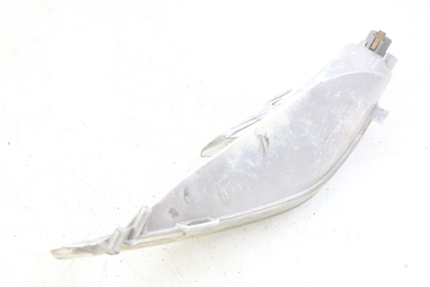 photo de LEFT FRONT TURN SIGNAL APRILIA ATLANTIC 500 (2002 - 2003) - Fixing points details