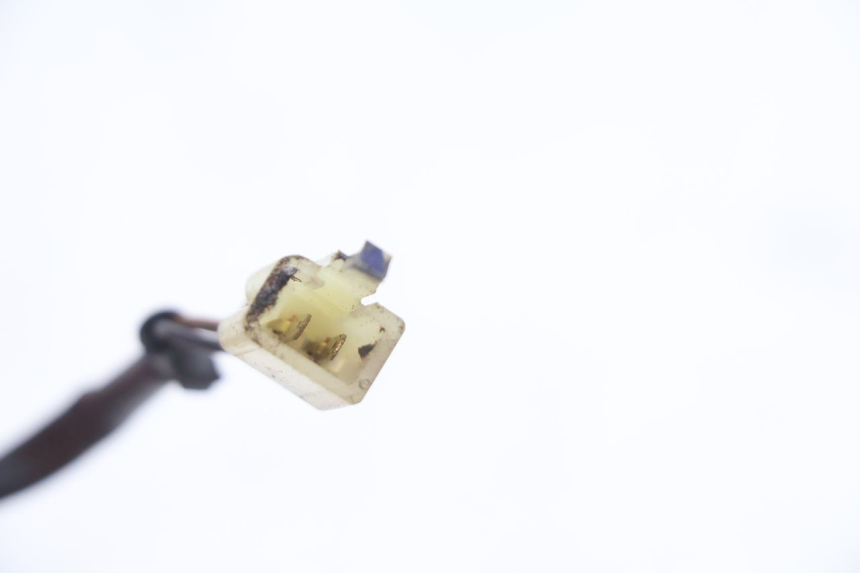 photo de LEFT FRONT TURN SIGNAL MBK BOOSTER SPIRIT 50 (2004 - 2017) - Technical close-up