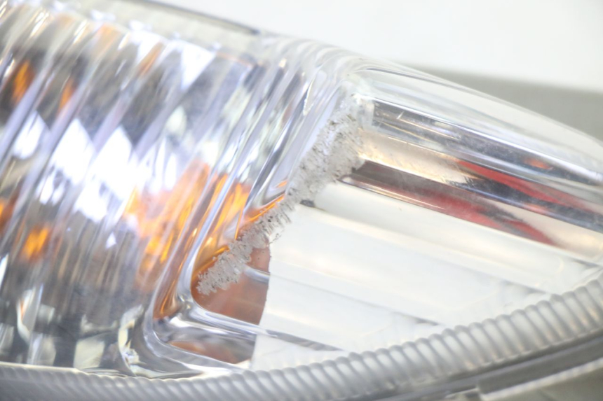 photo de LEFT FRONT TURN SIGNAL SUZUKI BURGMAN 125 (2007 - 2014) - Alternative perspective