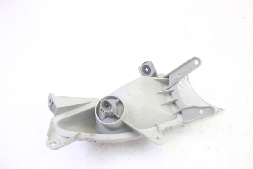 photo de LEFT FRONT TURN SIGNAL SUZUKI BURGMAN 125 (2007 - 2014) - Alternative perspective