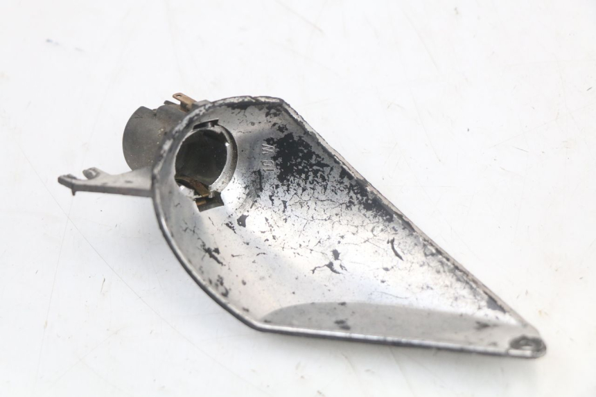 photo de LEFT FRONT TURN SIGNAL PEUGEOT BUXY 50 (1993 - 1998) - Alternative perspective