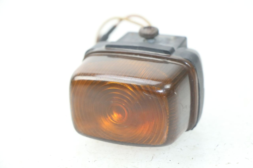 photo de FRONT LEFT TURN SIGNAL  YAMAHA BW'S 50 (1999 - 2003) - Main view
