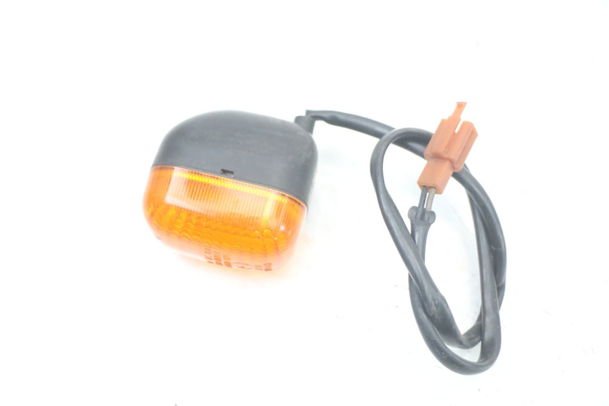photo de FRONT LEFT TURN SIGNAL  YAMAHA BW'S BWS 125 (2010 - 2013) - Technical close-up