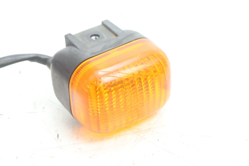 photo de FRONT LEFT TURN SIGNAL  YAMAHA BW'S BWS 125 (2010 - 2013) - Zoom on usage condition