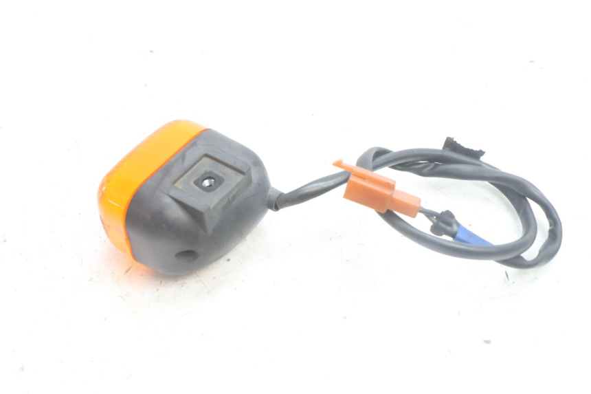 photo de FRONT LEFT TURN SIGNAL  YAMAHA BW'S BWS 125 (2010 - 2013) - Alternative perspective