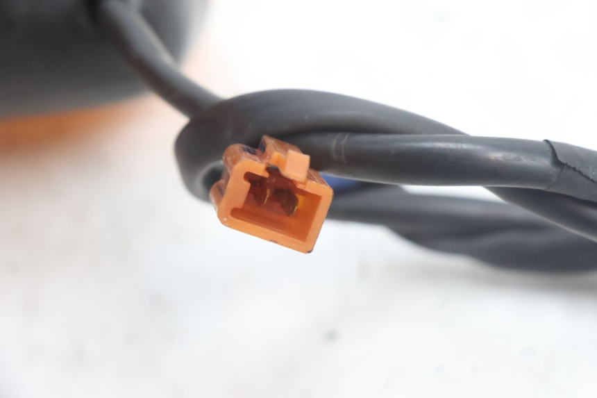 photo de FRONT LEFT TURN SIGNAL  YAMAHA BW'S BWS 125 (2010 - 2013) - Surface and material condition