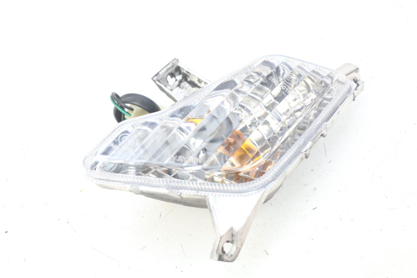 photo de LEFT FRONT TURN SIGNAL RIDE CLASSIC 2T 50 (2014 - 2022) - Product overview