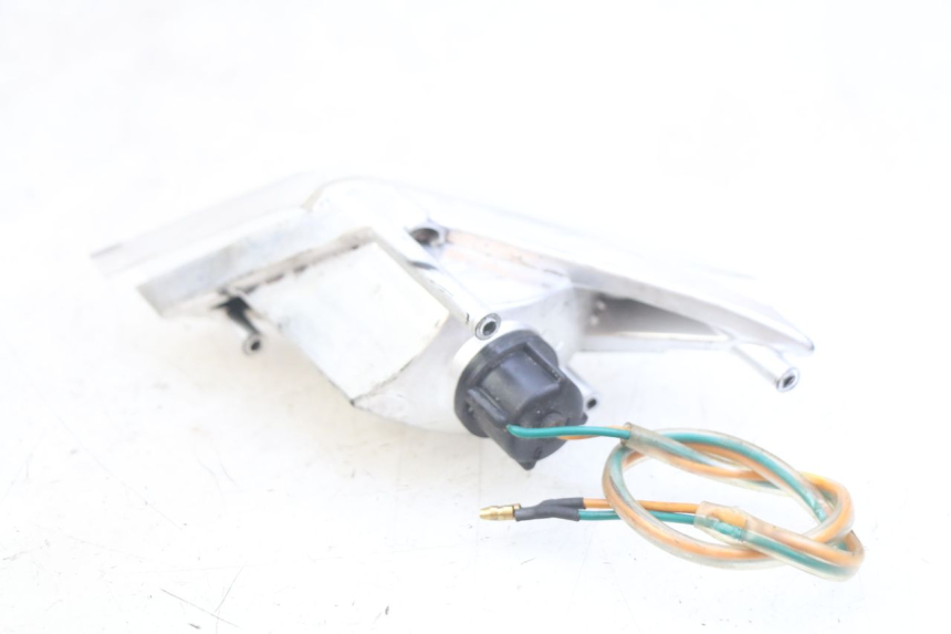 photo de LEFT FRONT TURN SIGNAL SYM CROX 4T 50 (2016 - 2023) - Alternative perspective