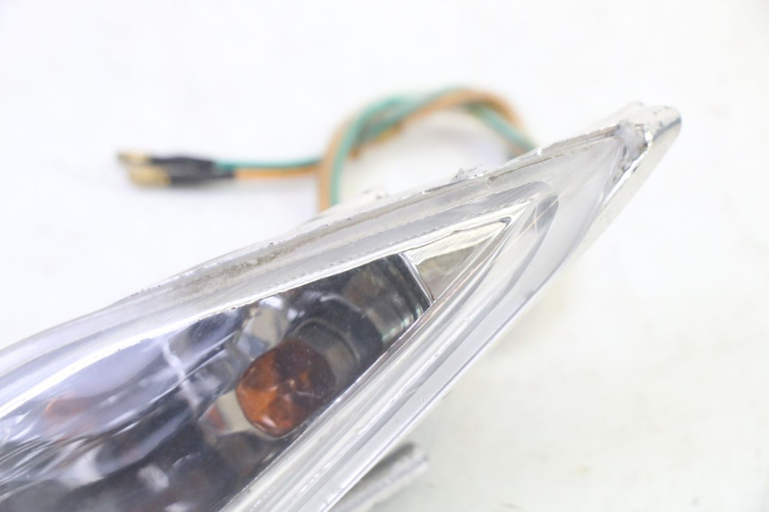 photo de LEFT FRONT TURN SIGNAL SYM CROX 4T 50 (2016 - 2023) - Zoom on usage condition