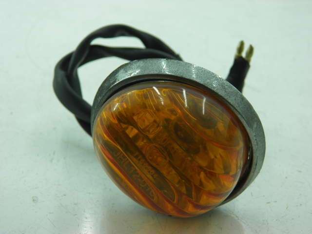 photo de FRONT LEFT TURN SIGNAL  DAELIM BESBI 125 (2007 - 2008) - Component detail