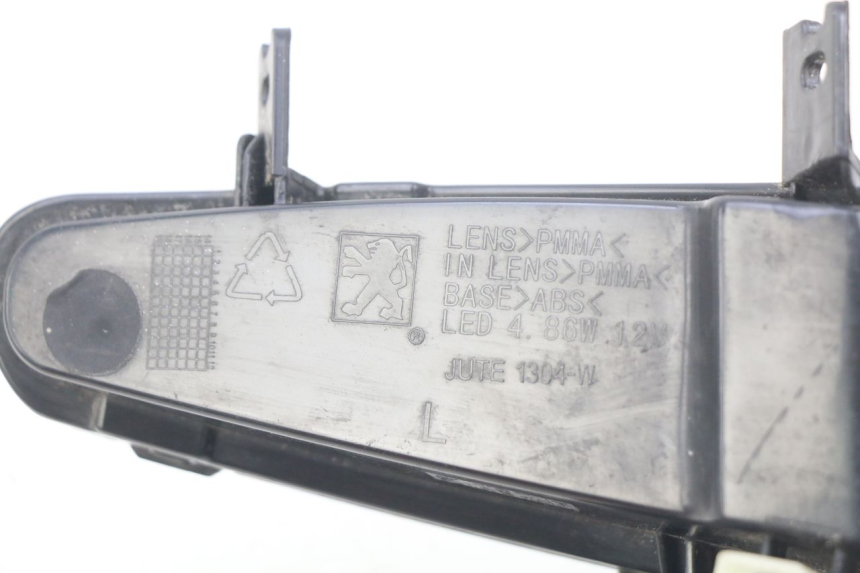 photo de LEFT FRONT TURN SIGNAL PEUGEOT DJANGO 2T 50 (2014 - 2019) - Component detail