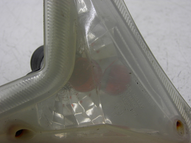 photo de FRONT LEFT TURN SIGNAL  EUROCKA MATADOR 4T 50 (2010 - 2016) - Alternative perspective