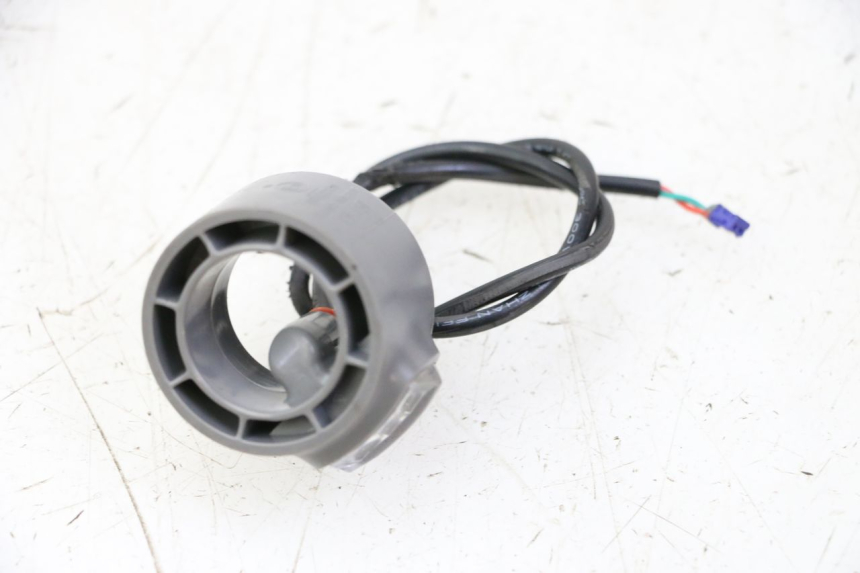 photo de LEFT FRONT TURN SIGNAL SEGWAY NINEBOT F65I 1 - Component detail