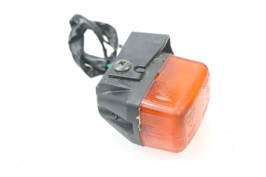 photo de FRONT LEFT TURN SIGNAL  TNT MOTOR FASTINO 4T 50 (2013 - 2019) - Zoom on usage condition