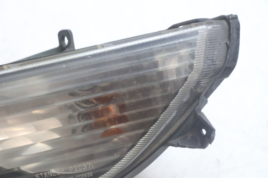 photo de FRONT LEFT TURN SIGNAL  HONDA FJS SILVER WING SILVERWING 400 (2005 - 2008) - Zoom on usage condition