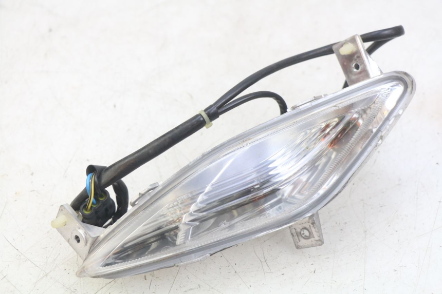 photo de LEFT FRONT TURN SIGNAL PIAGGIO FLY 4T 50 (2013 - 2017) - Component detail