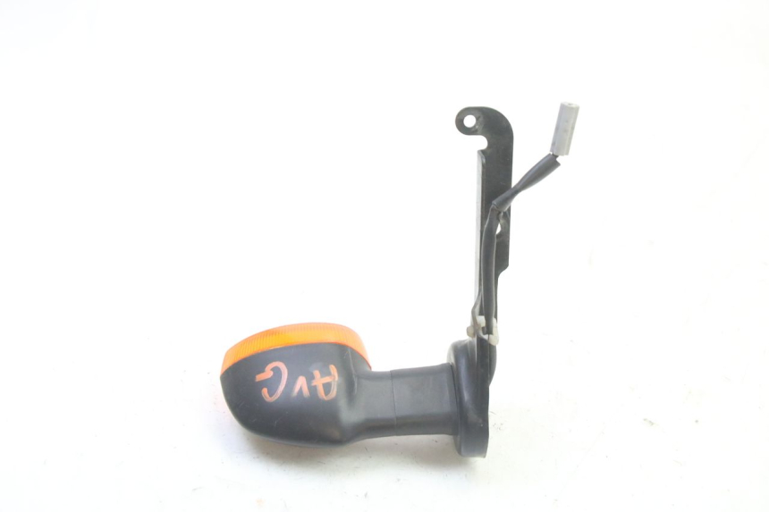 photo de FRONT LEFT TURN SIGNAL YAMAHA FZ6 FAZER S2 600 (2007 - 2011) - Alternative perspective