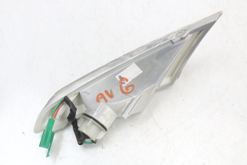 photo de FRONT LEFT TURN SIGNAL  PEUGEOT GEOPOLIS RS 125 (2007 - 2009) - Technical close-up