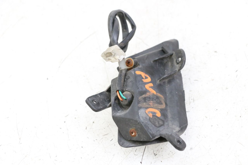 photo de FRONT LEFT TURN SIGNAL NECO GPX LC 2T 50 (2014 - 2018) - Zoom on usage condition