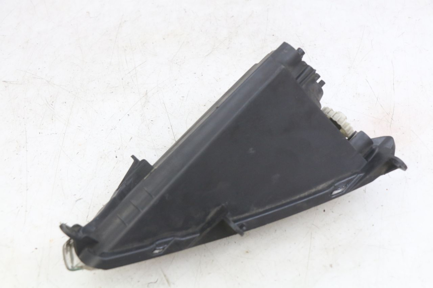 photo de LEFT FRONT TURN SIGNAL SYM GTS EFI 125 (2012 - 2016) - Alternative perspective