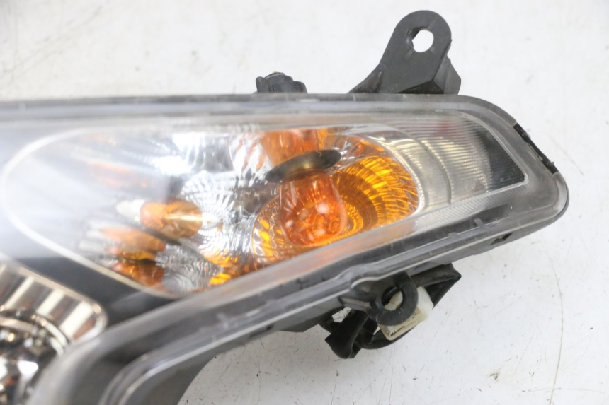 photo de FRONT LEFT TURN SIGNAL SYM GTS EVO 125 (2009 - 2013) - Component detail