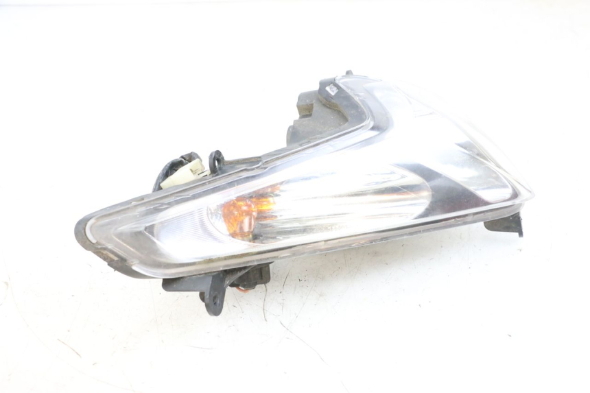 photo de FRONT LEFT TURN SIGNAL SYM GTS EVO 125 (2009 - 2013) - Additional view of the item