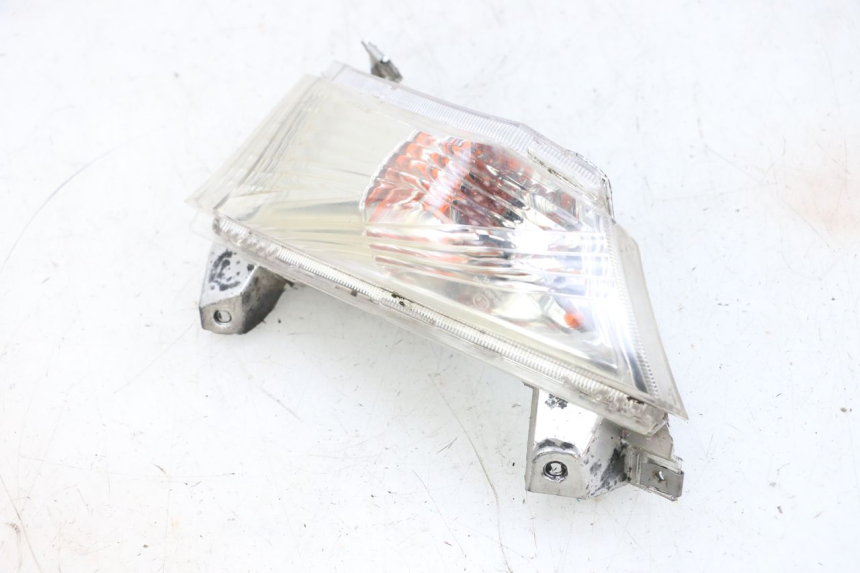 photo de FRONT LEFT TURN SIGNAL JM MOTORS GTS 125 (2015 - 2019) - Product overview