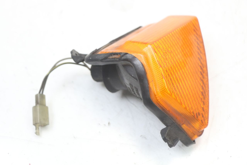 photo de FRONT LEFT TURN SIGNAL KAWASAKI GTR 1000 (1994 - 2004) - Alternative perspective