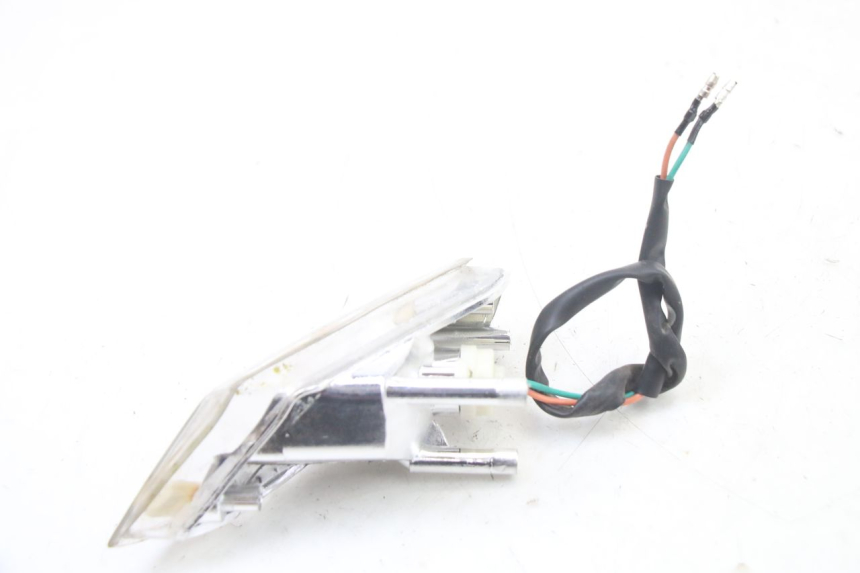 photo de LEFT FRONT TURN SIGNAL KYMCO AGILITY 4T 50 (2018 - 2022) - Zoom on usage condition