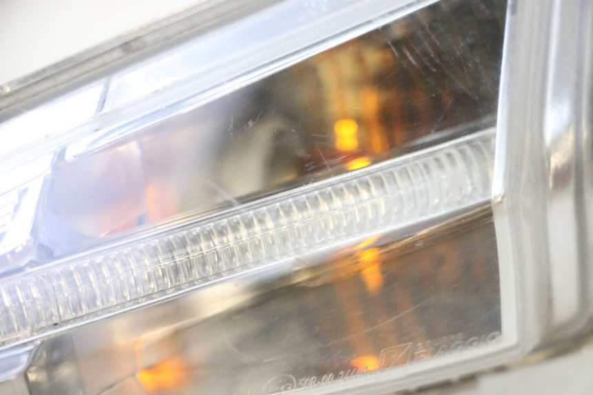 photo de LEFT FRONT TURN SIGNAL PIAGGIO LIBERTY IGET 4T 50 (2015 - 2020) - Additional view of the item
