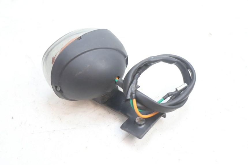 photo de FRONT LEFT TURN SIGNAL LONGJIA LJ50QT 8M 2T 50 (2010 - 2017) - Zoom on usage condition