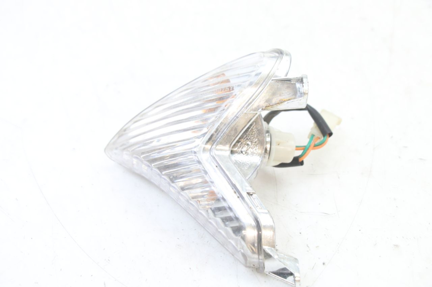 photo de FRONT LEFT TURN SIGNAL LONGJIA SHARPY 125 (2020 - 2024) - Component detail