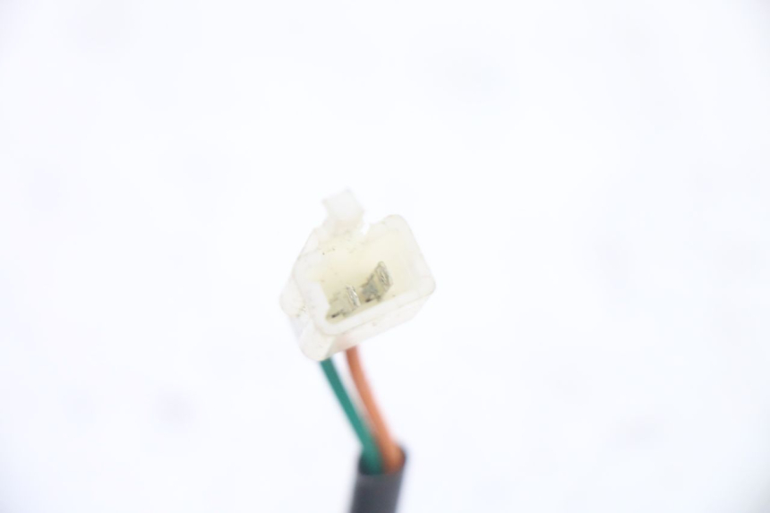 photo de FRONT LEFT TURN SIGNAL LONGJIA SHARPY 125 (2020 - 2024) - Technical close-up