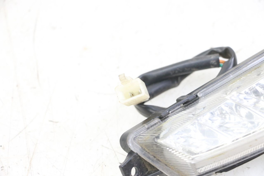 photo de FRONT LEFT TURN SIGNAL MASH CITY 4T 50 (2018 - 2020) - Alternative perspective