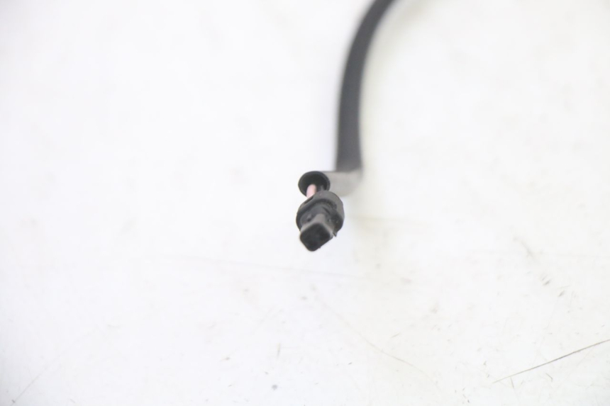 photo de FRONT LEFT TURN SIGNAL PIAGGIO MP3 RL 250 (2006 - 2010) - Technical close-up