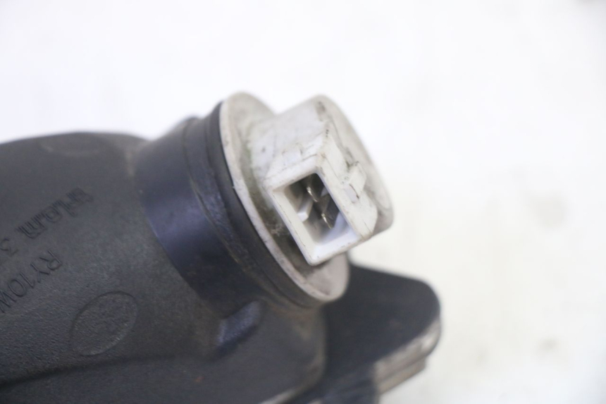 photo de FRONT LEFT TURN SIGNAL  PIAGGIO MP3 125 (2006 - 2014) - Technical close-up