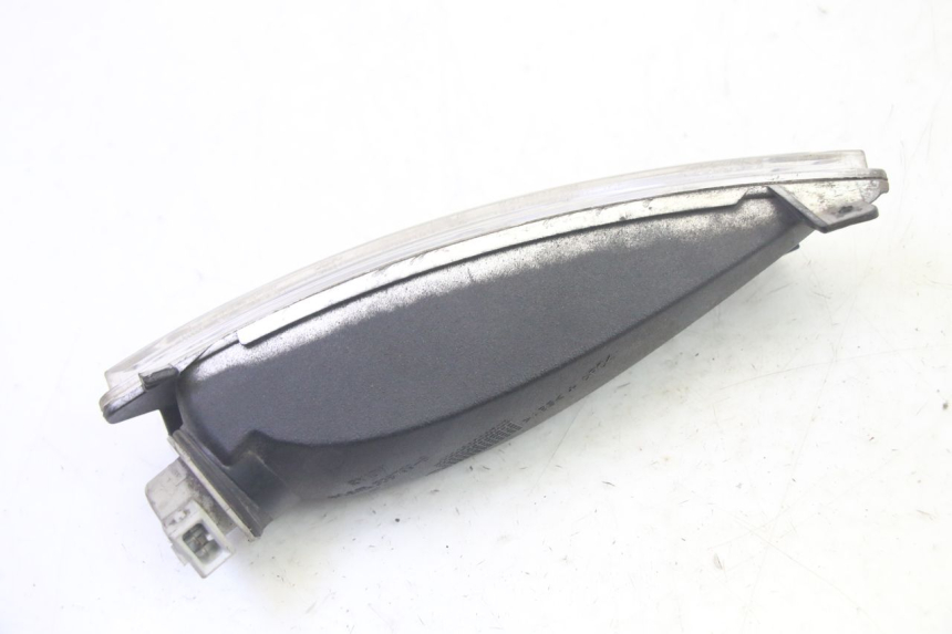 photo de FRONT LEFT TURN SIGNAL  PIAGGIO MP3 125 (2006 - 2014) - Alternative perspective