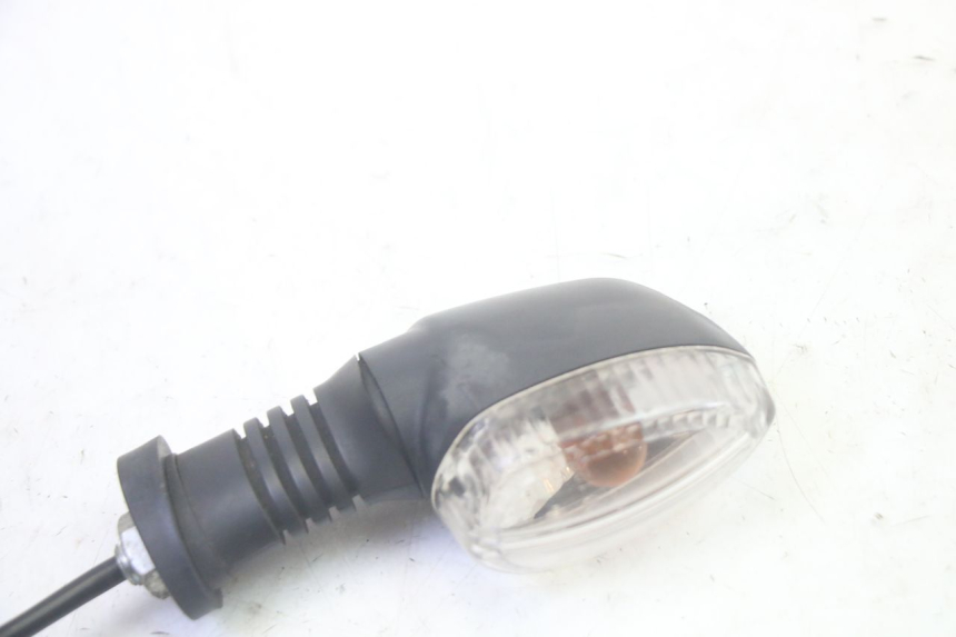 photo de FRONT LEFT TURN SIGNAL PIAGGIO MP3 RL 250 (2006 - 2010) - Component detail