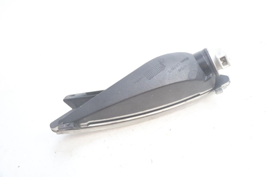 photo de FRONT LEFT TURN SIGNAL  PIAGGIO MP3 125 (2006 - 2014) - Fixing points details