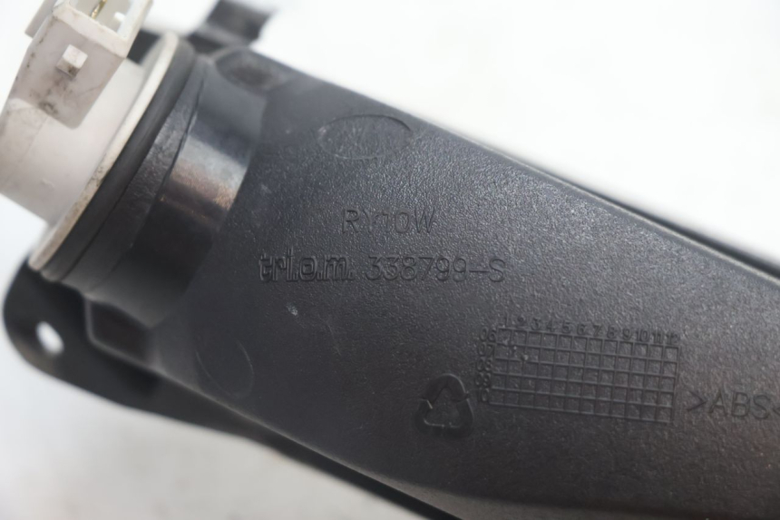 photo de FRONT LEFT TURN SIGNAL  PIAGGIO MP3 125 (2006 - 2014) - Surface and material condition